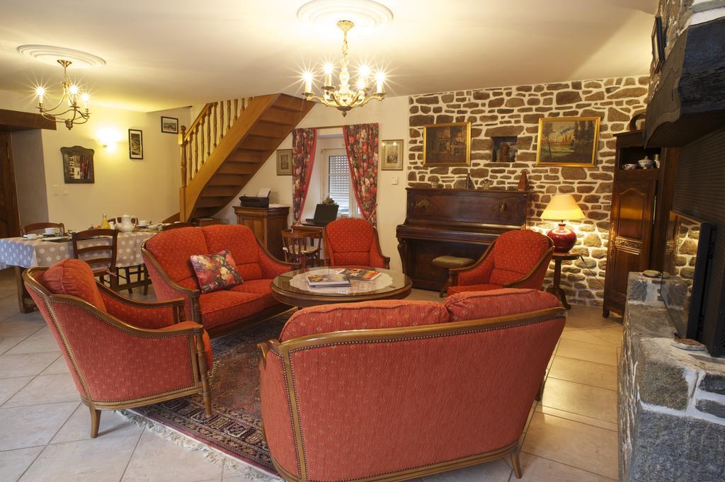 Chambres D'Hotes Les Sageais Baguer-Morvan Room photo
