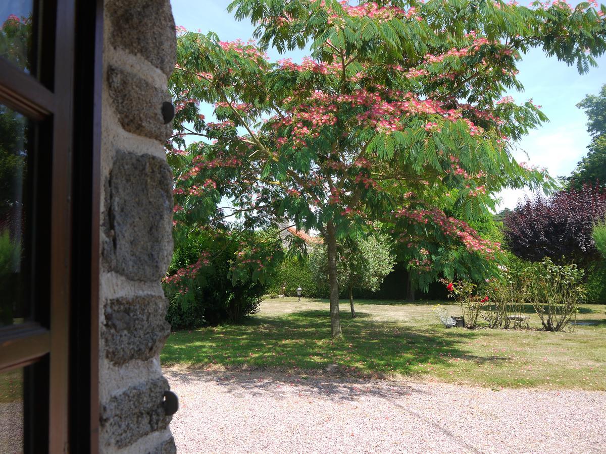 Chambres D'Hotes Les Sageais Baguer-Morvan Exterior photo